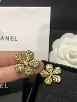Alternative view of CHANEL Earrings E020260228007149