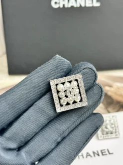 Alternative view of CHANEL Earrings E520260228006249