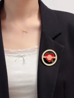 Alternative view of CHANEL Pins & Brooches E520260228012749