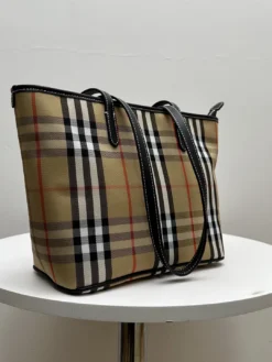 Alternative view of BBR Shoulder & Crossbody 37.5x15x25cm D10202604010024159