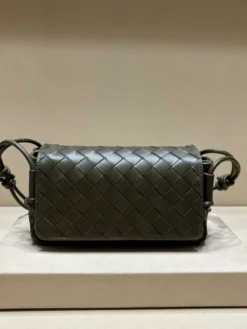 BOTTEGA VENETA Shoulder & Crossbody 21x11x9cm G00202604010043249