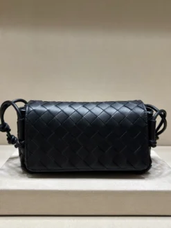 BOTTEGA VENETA Shoulder & Crossbody 21x11x9cm G00202604010046249