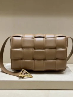 BOTTEGA VENETA Shoulder & Crossbody I50202604010062319