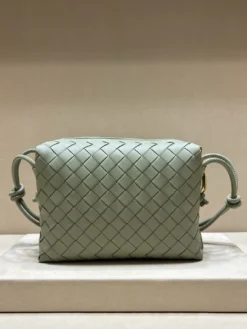 Alternative view of BOTTEGA VENETA Top-Handle & Tote 8cm F50202604010056229