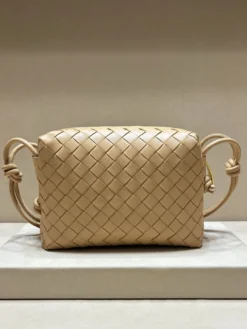 Alternative view of BOTTEGA VENETA Top-Handle & Tote 8cm F50202604010059229