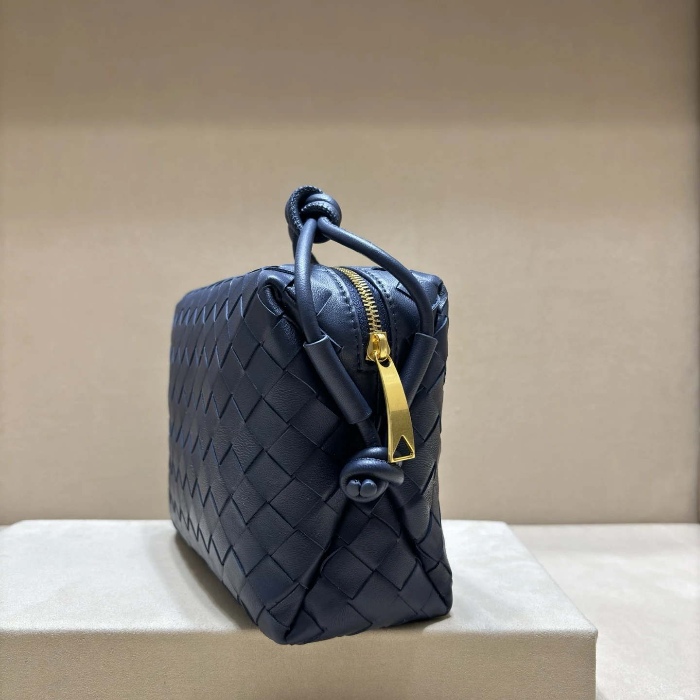 BOTTEGA VENETA Top-Handle & Tote 8cm F50202604010060229 - Image 3
