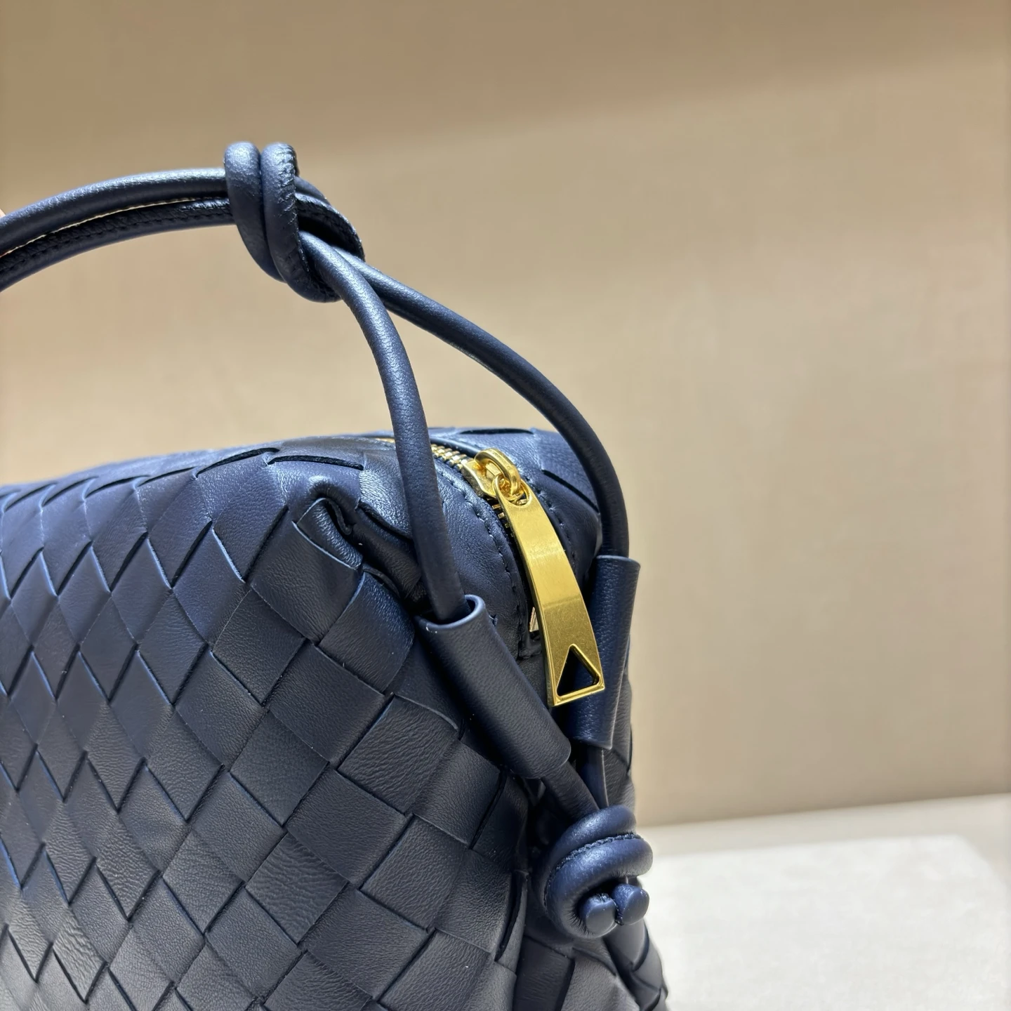 BOTTEGA VENETA Top-Handle & Tote 8cm F50202604010060229 - Image 8