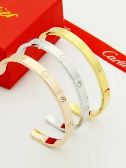 Alternative view of CARTIER Bracelets D020260401053049