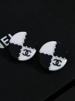 CHANEL Earrings E020260401039249