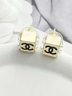 Alternative view of CHANEL Earrings E020260401053749