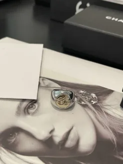 Alternative view of CHANEL Rings I520260401060359