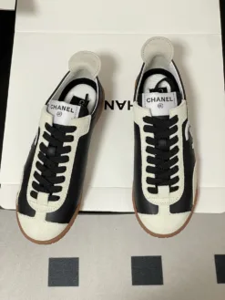 Alternative view of CHANEL Sneakers EU35-39 D10202604011364159