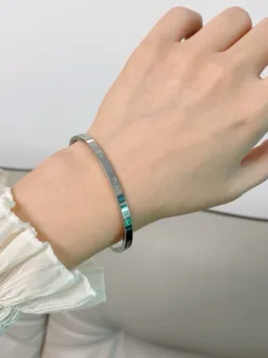 Alternative view of DIOR Bracelets E020260401040349