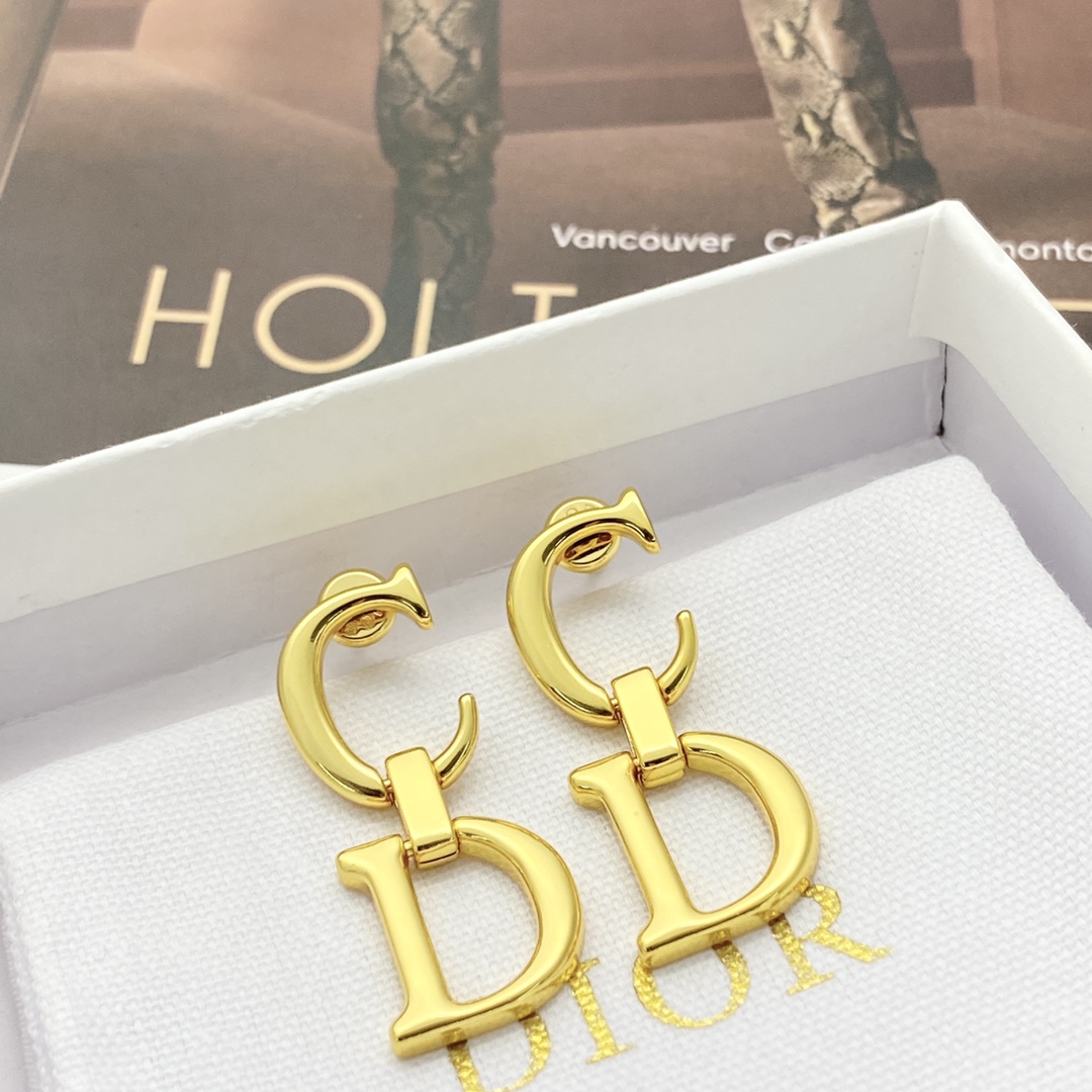 DIOR Earrings F020260401043649 - Image 2