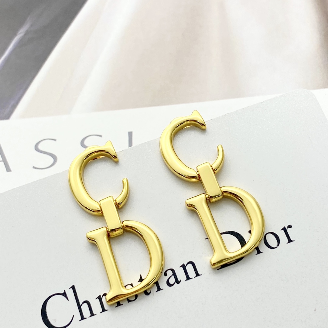 DIOR Earrings F020260401043649 - Image 6