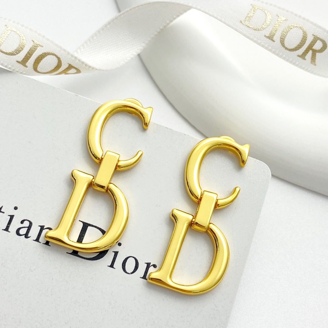 DIOR Earrings F020260401043649 - Image 7