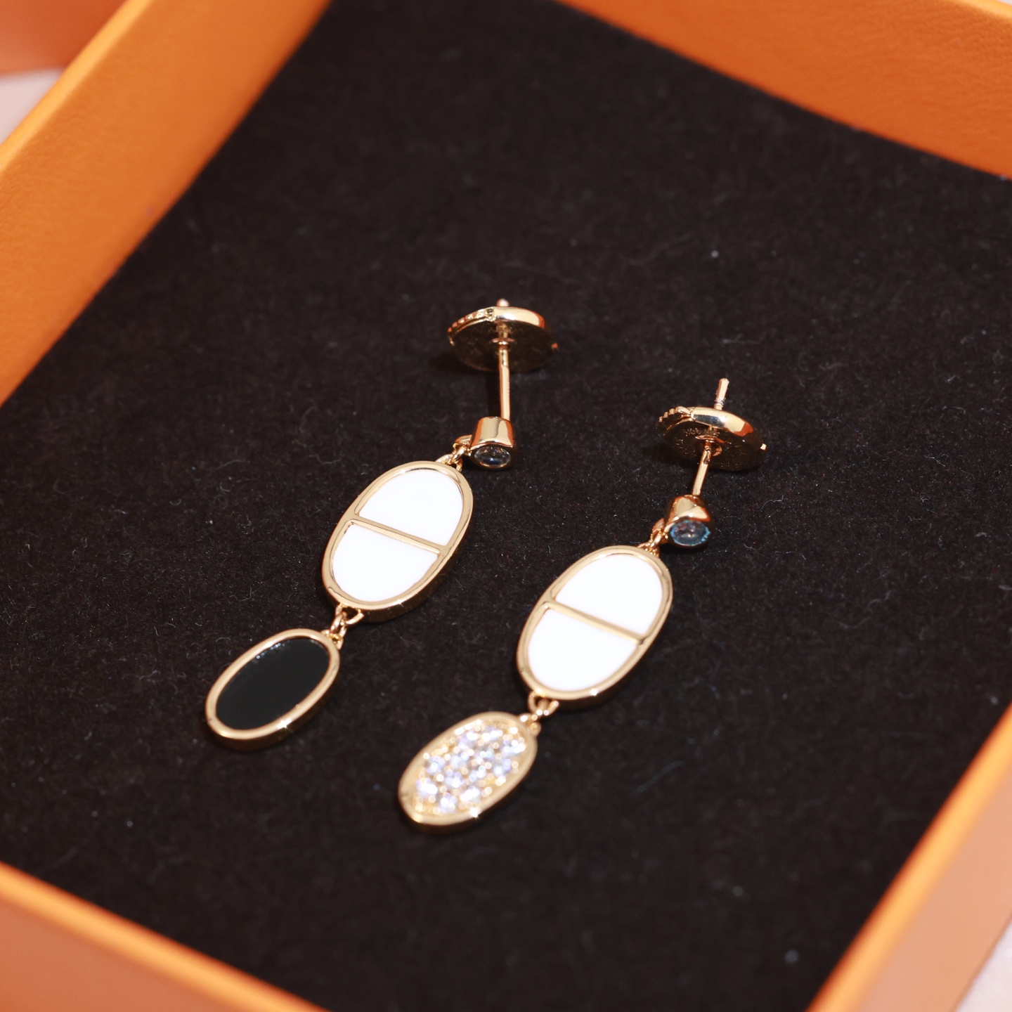 HERMES Earrings F520260401044649 - Image 8