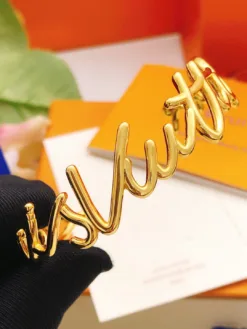 LV Bracelets F520260401017649
