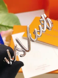 LV Bracelets F520260401017849
