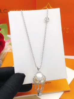 LV Necklaces F520260401060849