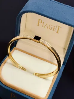 Alternative view of PIAGET Bracelets A3520260401065869