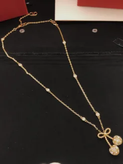 Alternative view of Uncategorized Necklaces F020260401061149