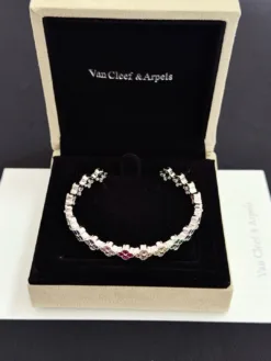 Alternative view of VCA Bracelets A1520260401066569