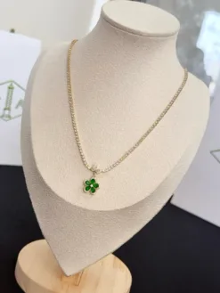 Alternative view of VCA Necklaces A1520260401066069