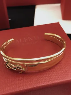 Alternative view of YSL Bracelets F020260401060949