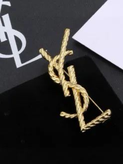 Alternative view of YSL Pins & Brooches E520260401063349