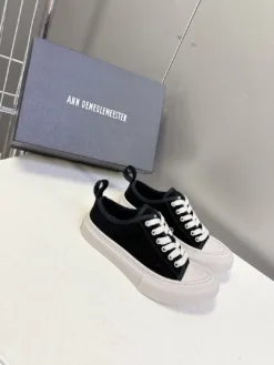 Alternative view of ANN DEMEULEMEESTER Sneakers EU35-40 B90202605032582129