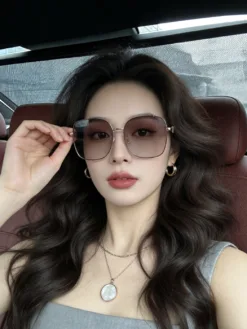 BALENCIAGA Glasses & Sunglasses G020260504405559
