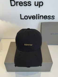 BALENCIAGA Hats & Caps D120260503408349
