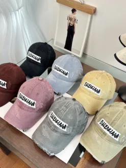 BALENCIAGA Hats & Caps D320260503605249