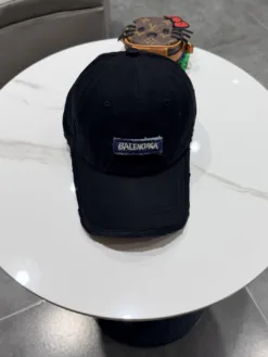 BALENCIAGA Hats & Caps E520260503477549