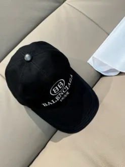 BALENCIAGA Hats & Caps F520260503568749