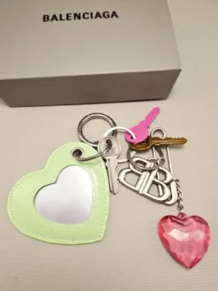 BALENCIAGA Keyrings & Chains A3020260503283369