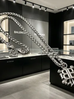 BALENCIAGA Necklaces A1520260504011869