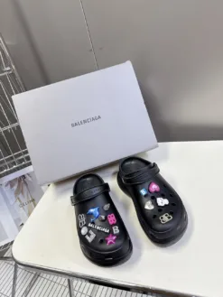 BALENCIAGA Sandals & Slides EU35-39 B80202605033119129