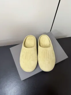 BALENCIAGA Sandals & Slides EU35-40 C10202605031203129