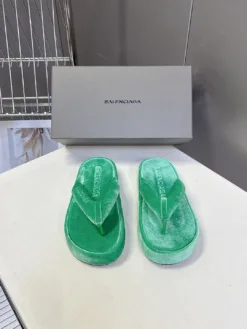 BALENCIAGA Sandals & Slides EU35-41 B40202605030338109