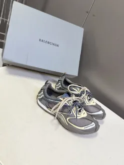 Alternative view of BALENCIAGA Sneakers EU35-45 C10202605031379129
