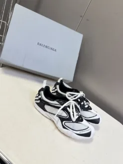 Alternative view of BALENCIAGA Sneakers EU35-45 C10202605031380129