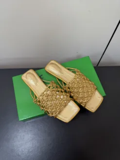 Alternative view of BOTTEGA VENETA Heels EU35-42 C30202605032310139