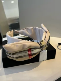 BURBERRY Hair Accessories D520260503050449