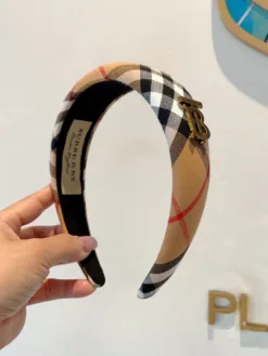 Alternative view of BURBERRY Hair Accessories D520260503656349