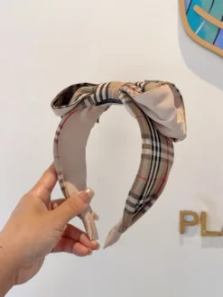 Alternative view of BURBERRY Hair Accessories E020260503197749