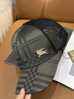 Alternative view of BURBERRY Hats & Caps C520260503526449