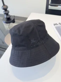 Alternative view of BURBERRY Hats & Caps E520260503161049