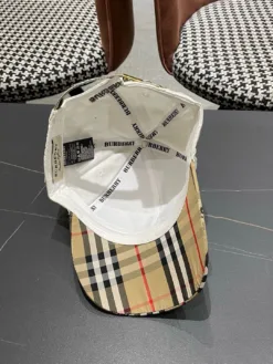 Alternative view of BURBERRY Hats & Caps E520260503647549